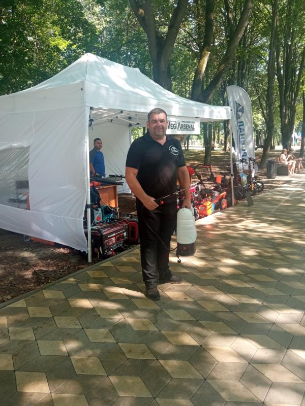 Выставка "MegArsenal" в парке Победы