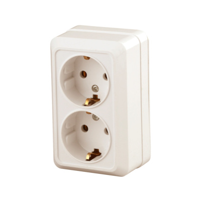 Розетка 2х2P+E Schuko, 16А-250В, IP20, ОУ, сл.кость Intro Quadro 2-204-02 
