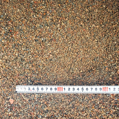 Гравий гранитный черно-красный 2,5-5мм